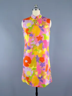 1960s Vintage Pink Hawaiian Print Shift Dress