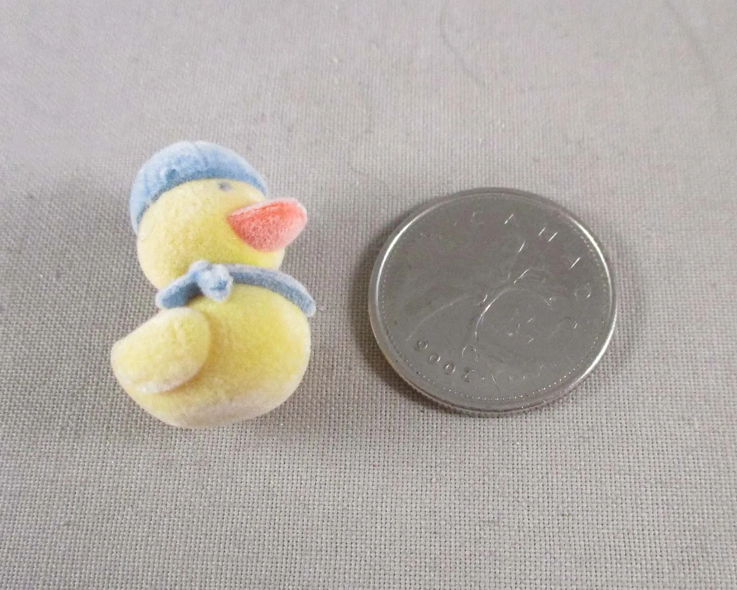 60% OFF!! Flocky Rubber Ducky with Hat Half Drilled Bead 1pc (0983)