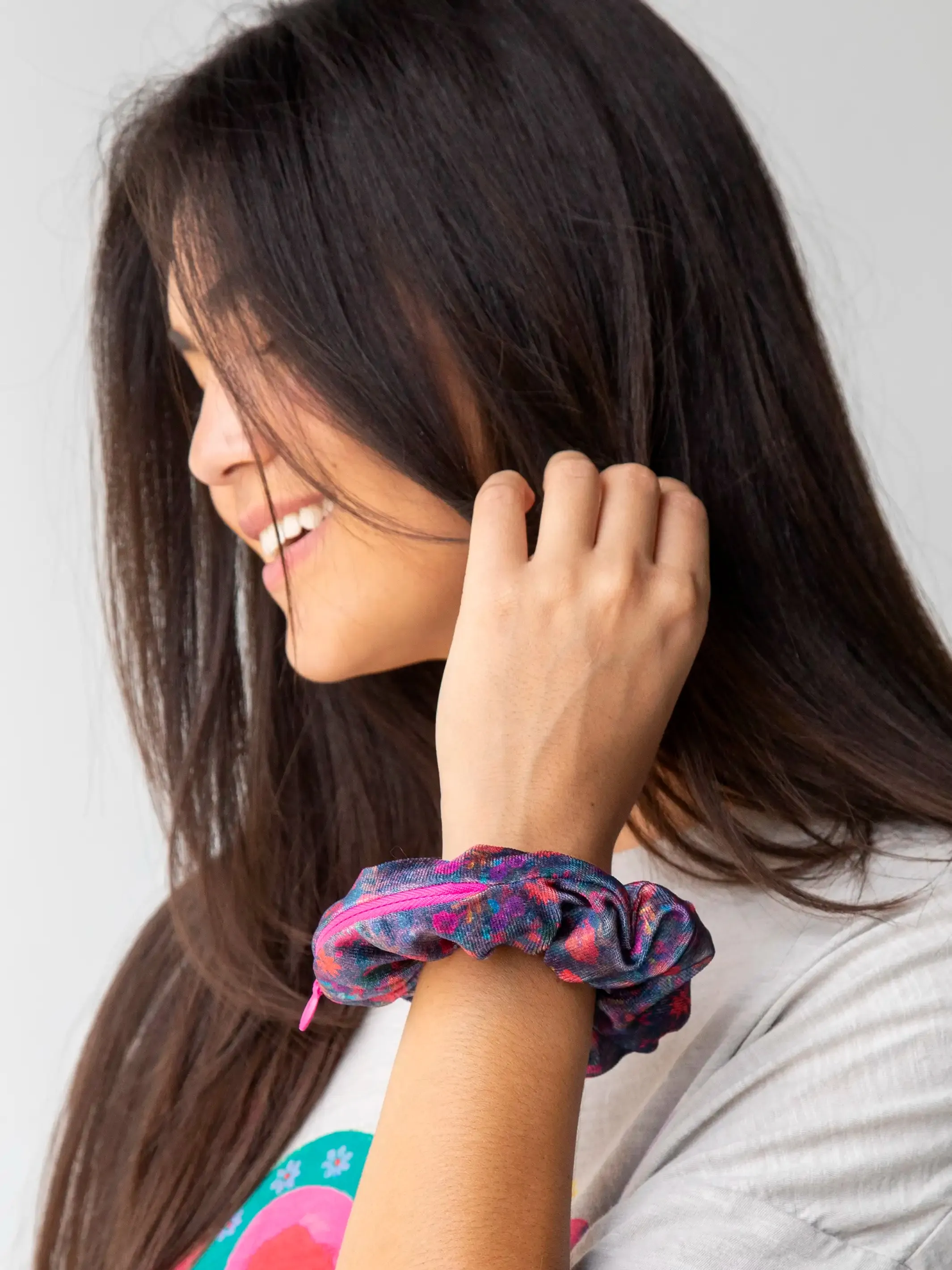 Hideaway Scrunchie - Dark Floral Garden